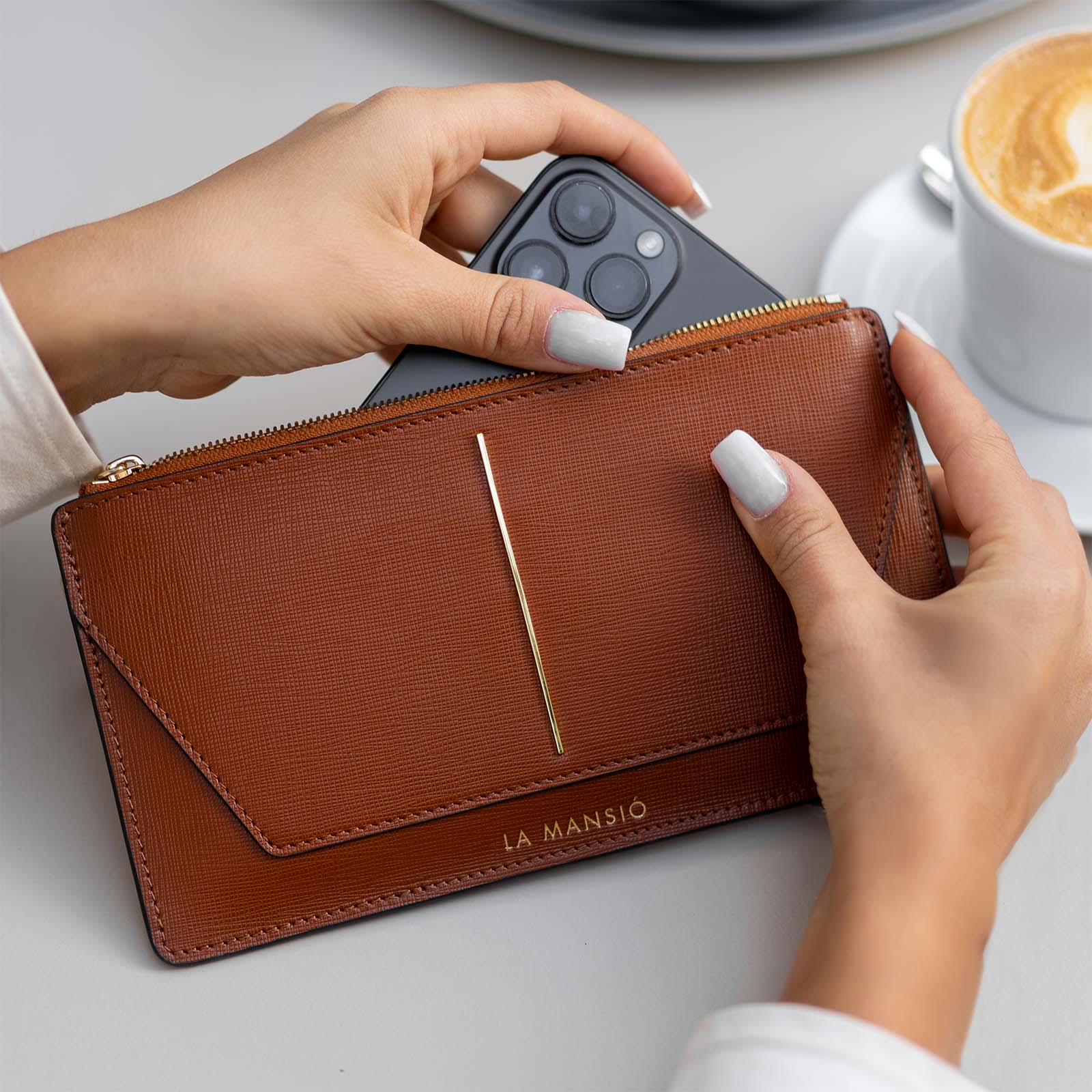 MiMi | External Pocket – La Mansio