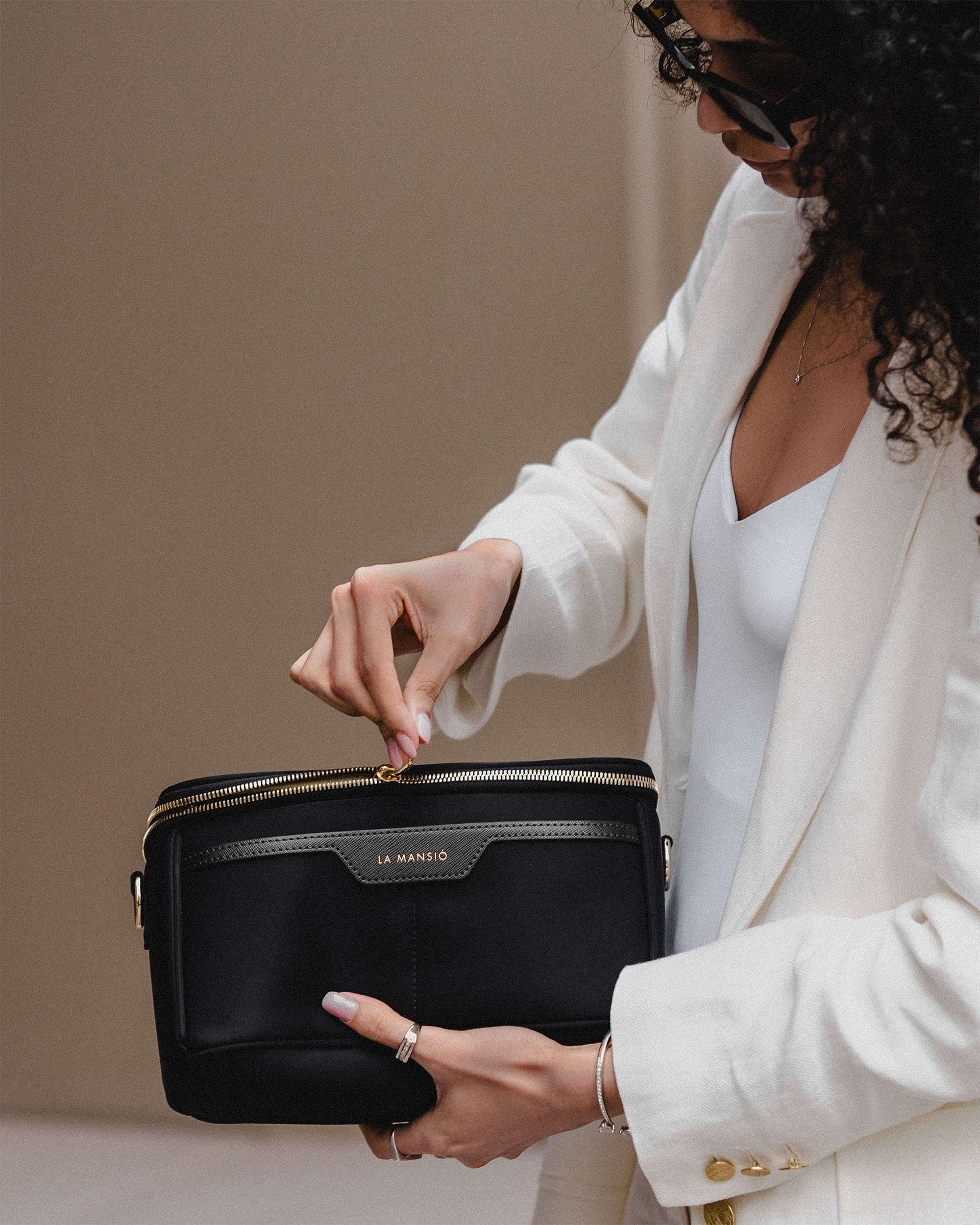 La Mansio バッグ BLACK SAFFIANO La Mansio One Half-Pack